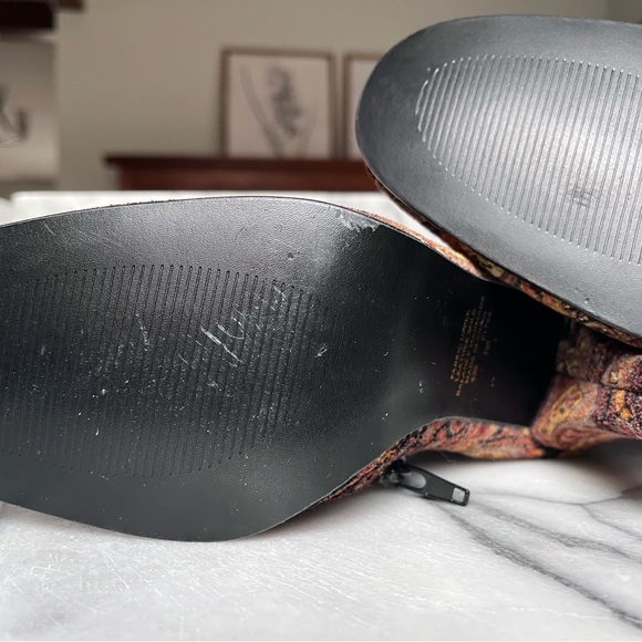 Spiegel Paisley Brocade Steampunk Gypsy Lace-Up Boots in Multicolor - Picture 4 of 6